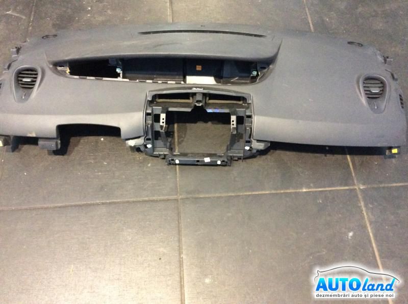 Plansa bord (Carcasa bord) RENAULT SCENIC II (JM0/1_) 2003-2025 Cod 8200232649