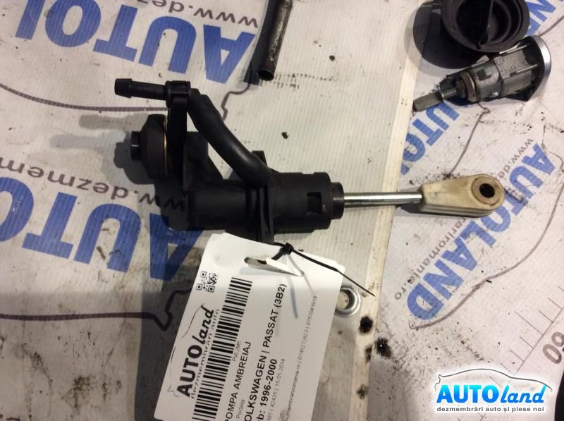 Pompa Ambreiaj VOLKSWAGEN PASSAT (3B2) 1996-2000 Cod 8E2721401AA