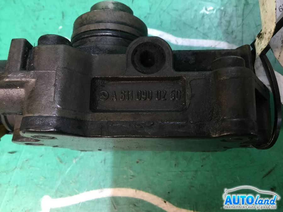 Pompa Injectie MERCEDES-BENZ VITO bus (638) 1996-2003 Cod A6110900250