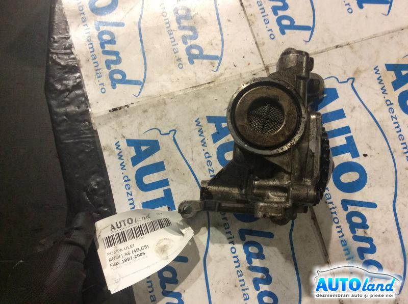 Pompa Ulei AUDI A6 (4B,C5) 1997-2005 Cod 059115105