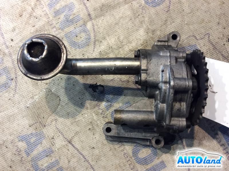 Pompa Ulei SKODA OCTAVIA (1U2) 1996-2010 Cod 06A115105B