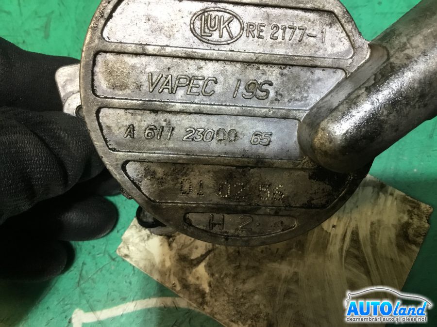 Pompa Vacuum MERCEDES-BENZ C-CLASS (W203) 2000-2025 Cod A6112300065