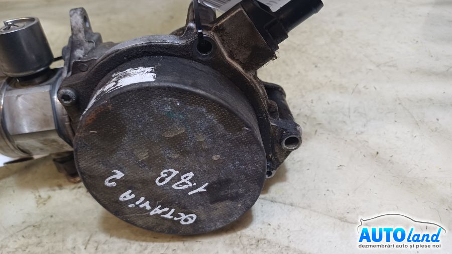 Pompa Vacuum SKODA OCTAVIA (1Z3) 2004-2025 Cod 06J145100B