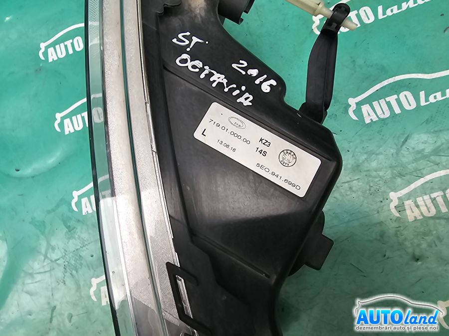Proiector ceata Stanga SKODA OCTAVIA (5E3) 2012-2025 Cod 5E0941699D