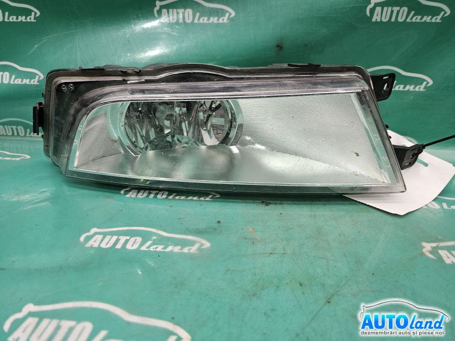 Proiector ceata Stanga SKODA OCTAVIA (5E3) 2012-2025 Cod 5E0941699D