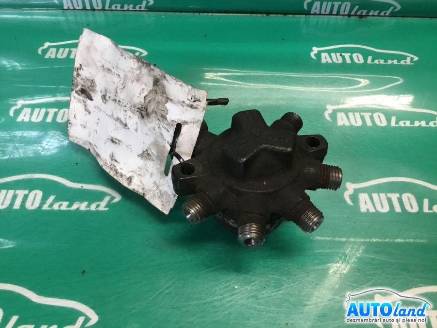 Rampa Injectoare FORD FOCUS (DAW,DBW) 1998-2001 Cod R9144Z020C