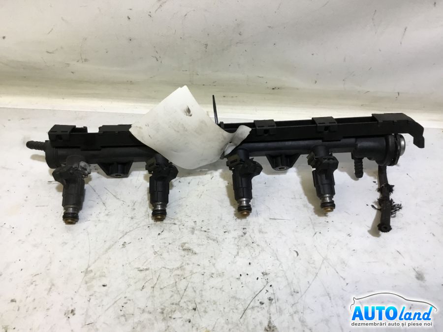 Rampa Injectoare VOLKSWAGEN POLO (6N1) 1994-1999 Cod 030133319L