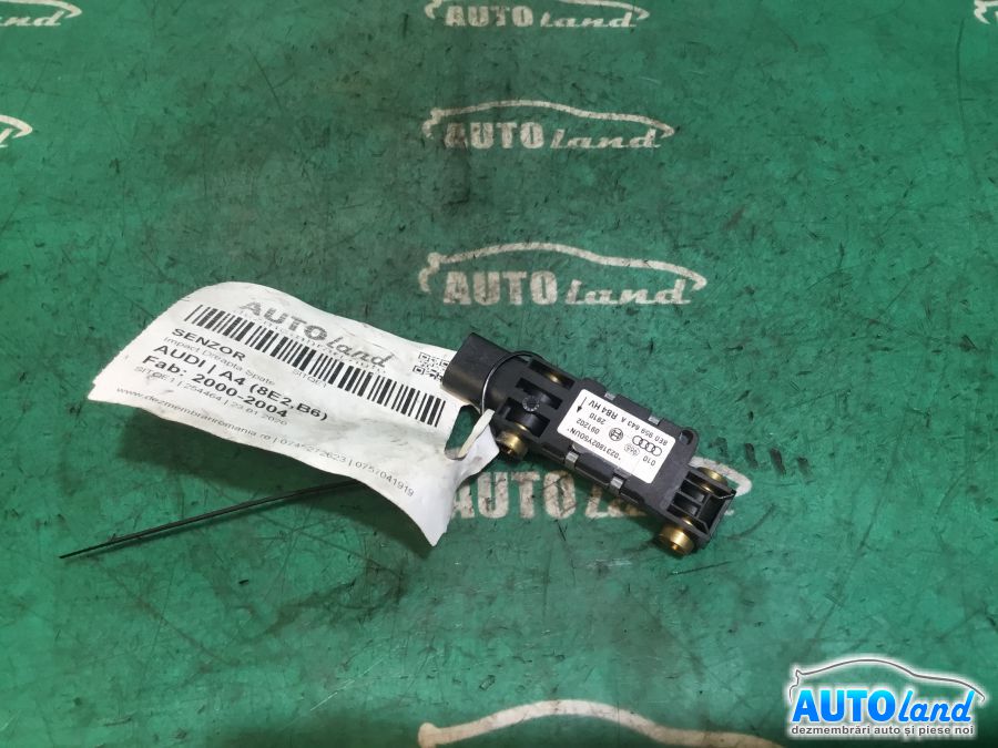 Senzor AUDI A4 (8E2,B6) 2000-2004 Cod 8E0959643A