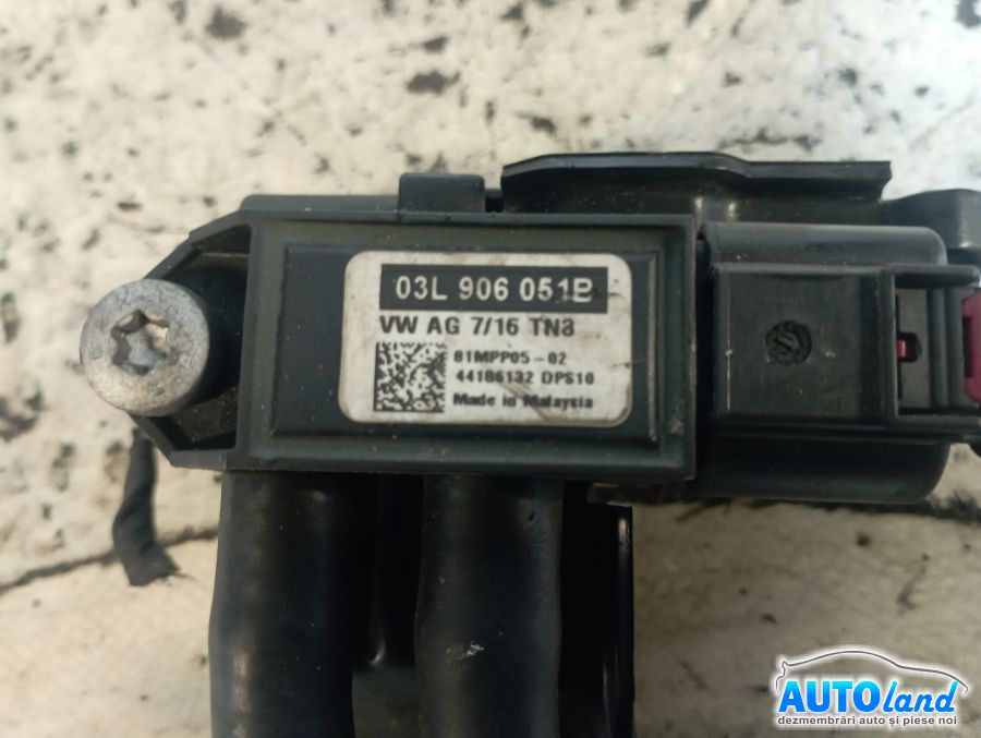 Senzor AUDI A4 Avant (B9 8W) 2015-2018 Cod 03L906051B