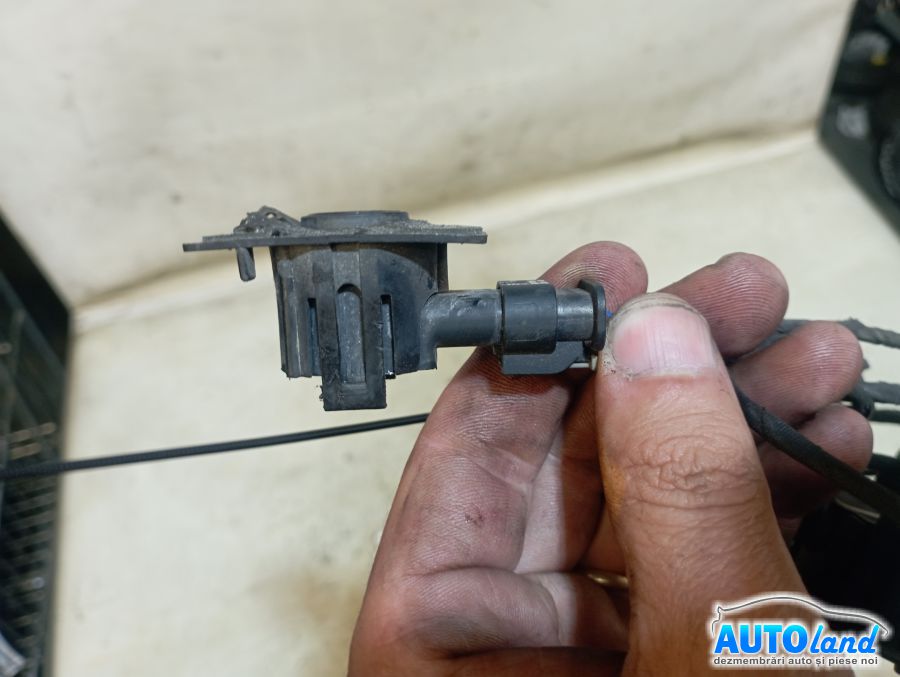 Senzor Parcare AUDI A4 Avant (8K5) 2008-2025 Cod 5KD919275B