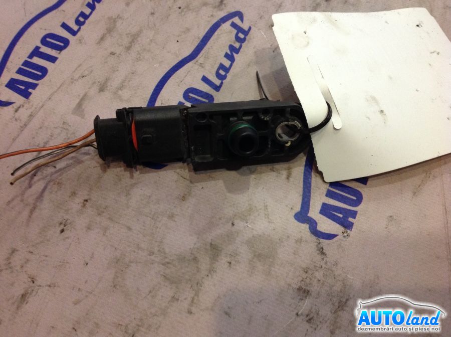 Senzor RENAULT SCENIC III (JZ0/1_) 2009-2025 Cod 0281002740