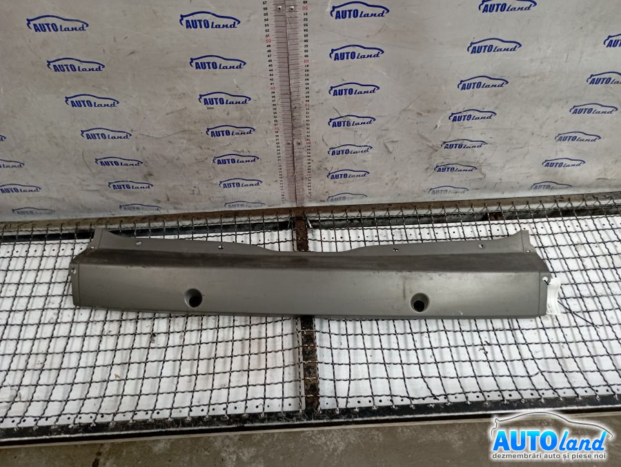 Spoiler RENAULT SCENIC II (JM0/1_) 2003-2025 Cod 8200142809