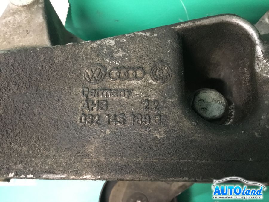 Suport Alternator VOLKSWAGEN GOLF IV (1J1) 1997-2005 Cod 032145169C