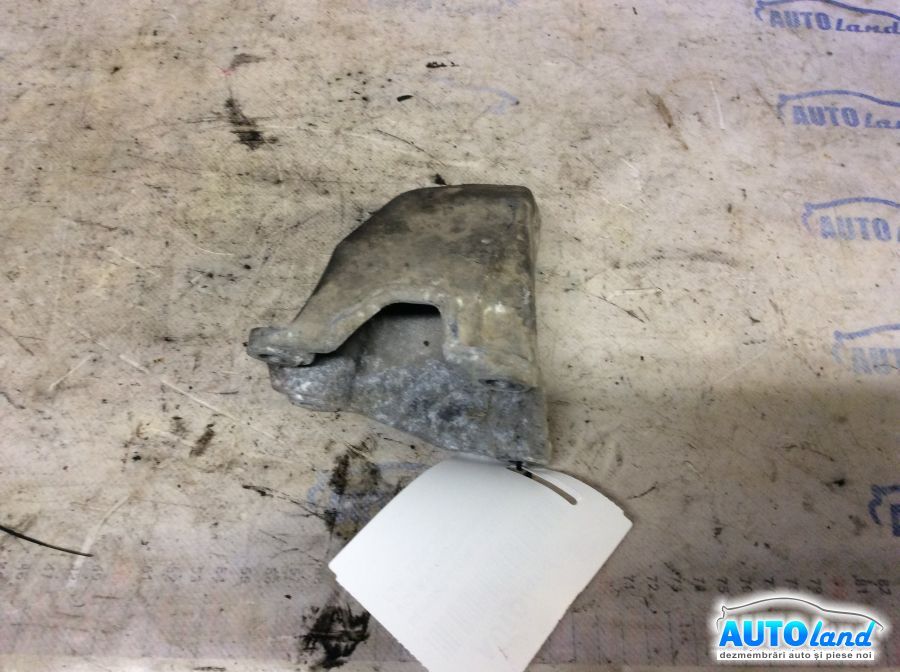 Suport Cutie Viteze VOLKSWAGEN PASSAT (3B2) 1996-2000 Cod 8D0399113