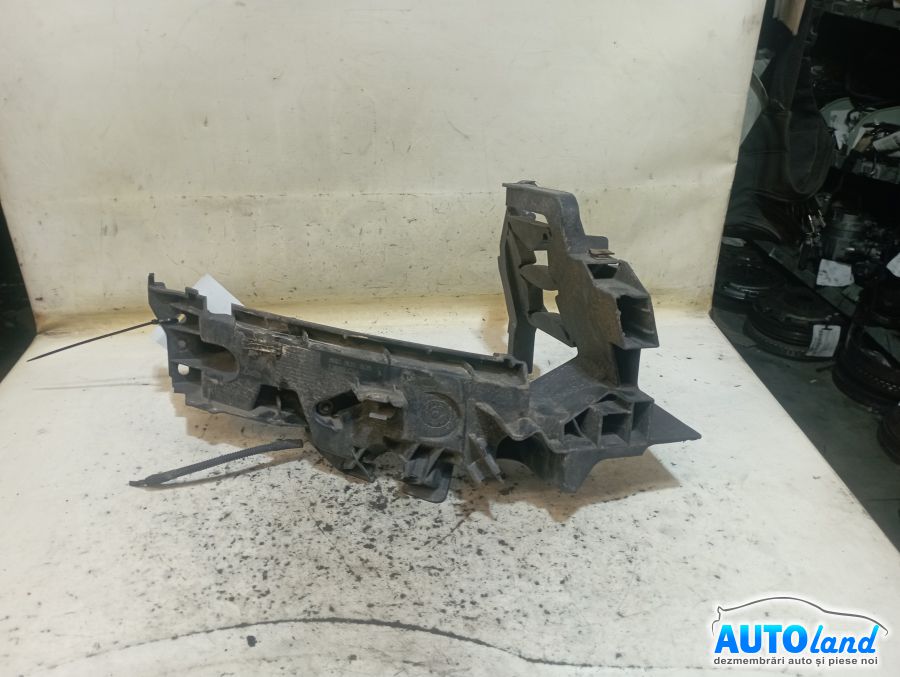 Suport Far Dreapta AUDI Q5 (8R) 2008-2026 Cod 8R0805608A