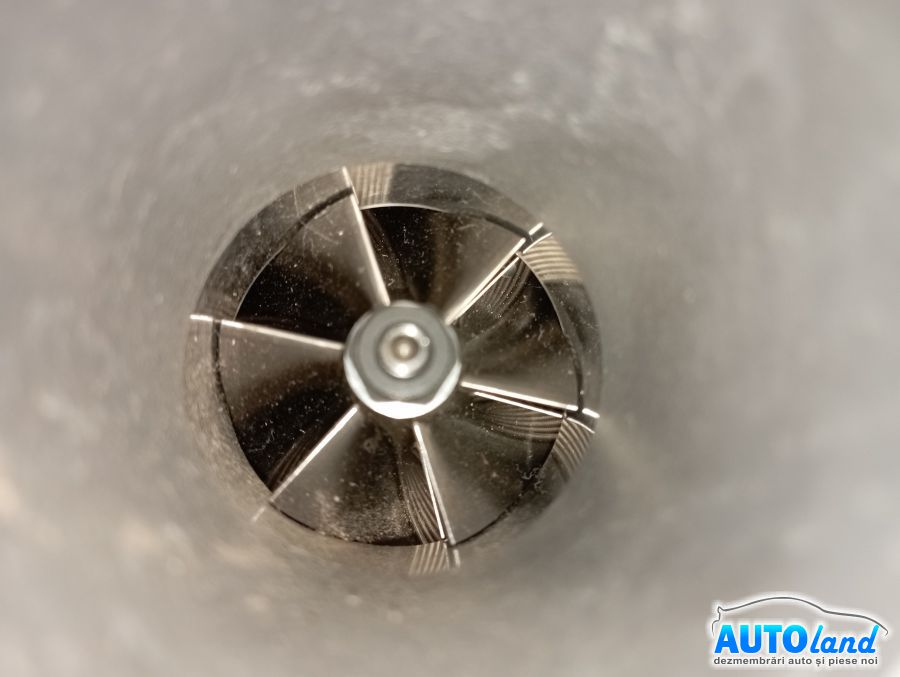 Turbo RENAULT TRAFIC III 2013-2025 Cod 54389880018