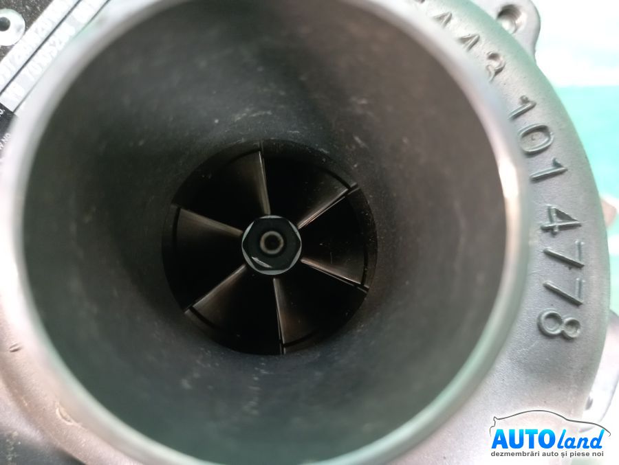 Turbo RENAULT TRAFIC III 2013-2025 Cod 54389880018