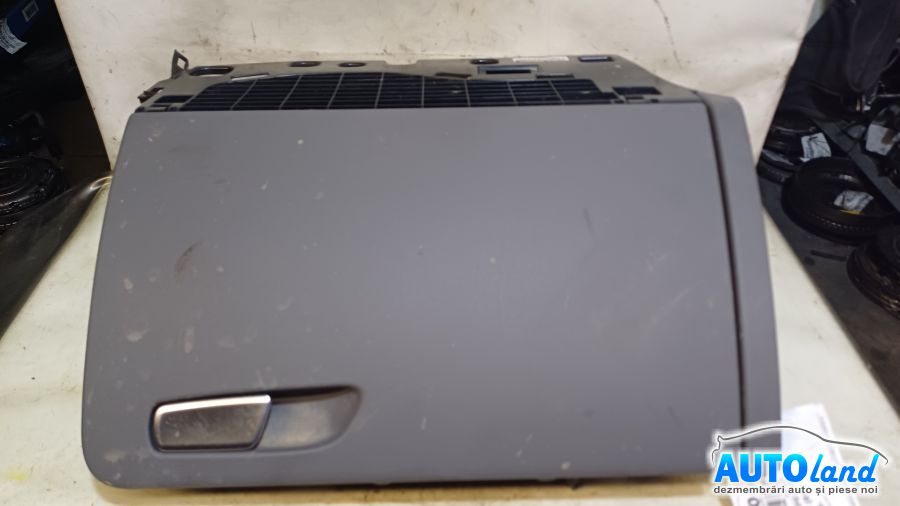 Usita Torpedou AUDI Q5 (8R) 2008-2025 Cod 8R2857035A