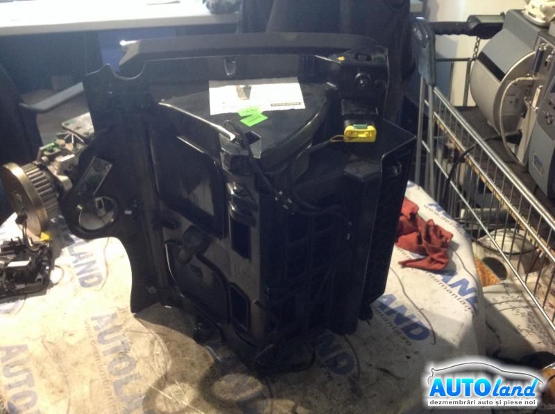 Usita Torpedou VOLKSWAGEN PASSAT (3C2) 2005-2025