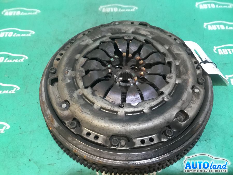 Volanta DACIA DUSTER 2010-2025 Cod 8200450217