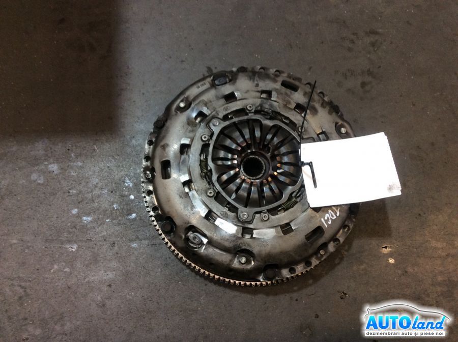 Volanta FORD FOCUS (DAW,DBW) 1998-2001