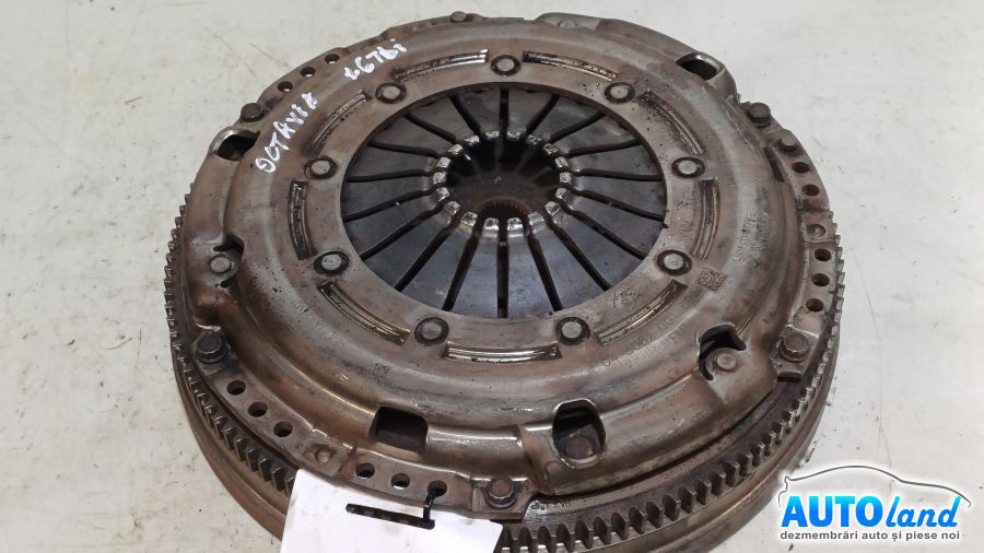 Volanta SKODA OCTAVIA (5E3) 2012-2025 Cod 04L141025F