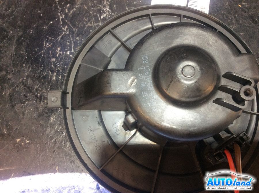 Aeroterma (Ventilator Habitaclu Incalzire) VOLKSWAGEN GOLF V (1K1) 2003-2025 Cod 1K1819015 