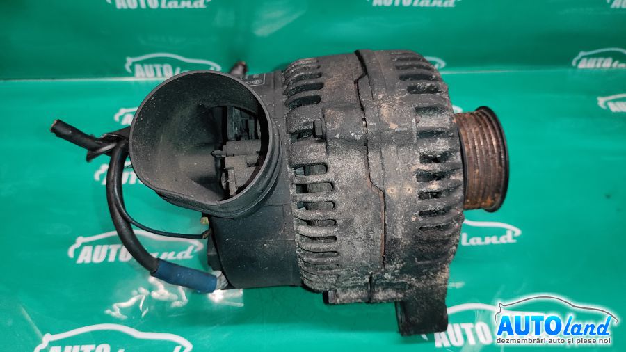 Alternator VOLKSWAGEN PASSAT (3B3) 2000-2005 Cod 078903015F 