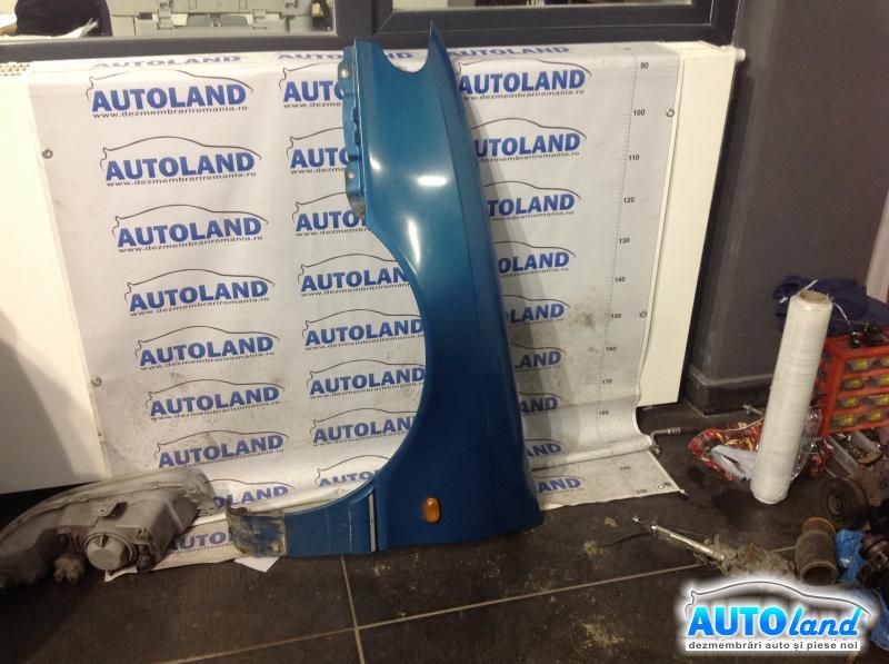 Aripa fata Stanga HYUNDAI LANTRA I (J-1) 1990-1995