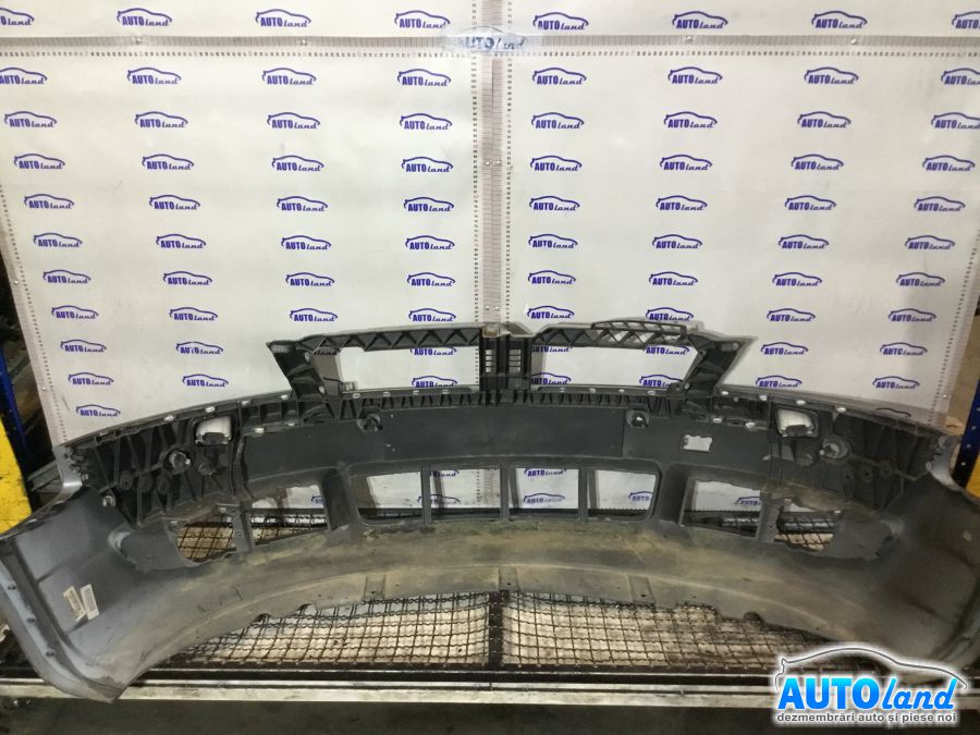 Bara fata AUDI A4 (8E2,B6) 2000-2004 Cod 8H0807437 