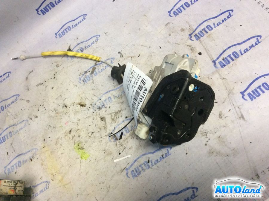 Broasca (mecanism Inchidere) AUDI A4 Avant (8E5,B6) 2001-2004