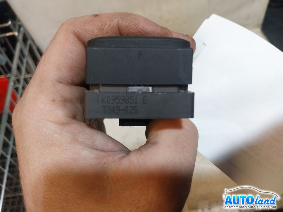 Butoane Geam AUDI A4 Avant (8K5) 2008-2026 Cod 1K0959851D 
