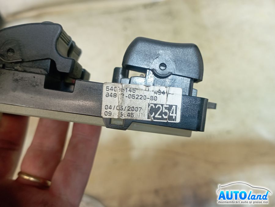 Butoane Geam TOYOTA AVENSIS (T25) 2003-2025 Cod 8482005120 