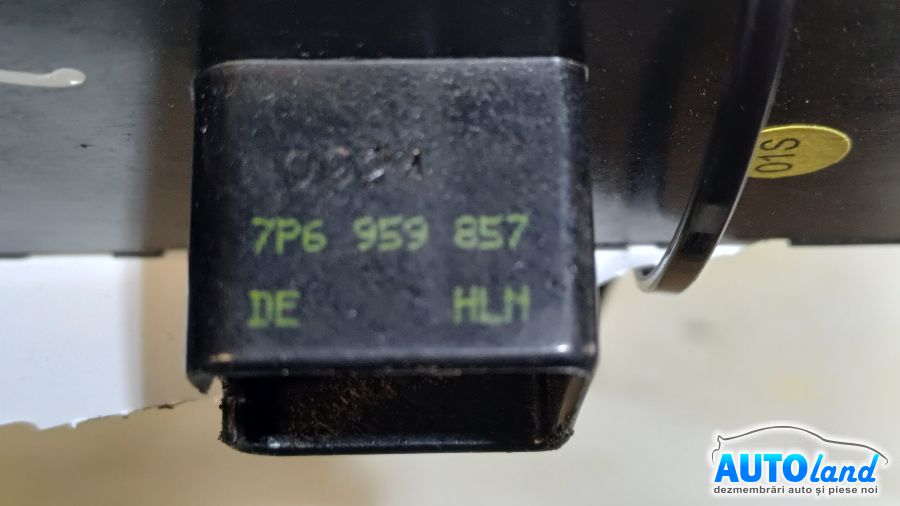 Butoane Geam VOLKSWAGEN Touran I (facelift 2010) 2010-2015 Cod 7P6959857 