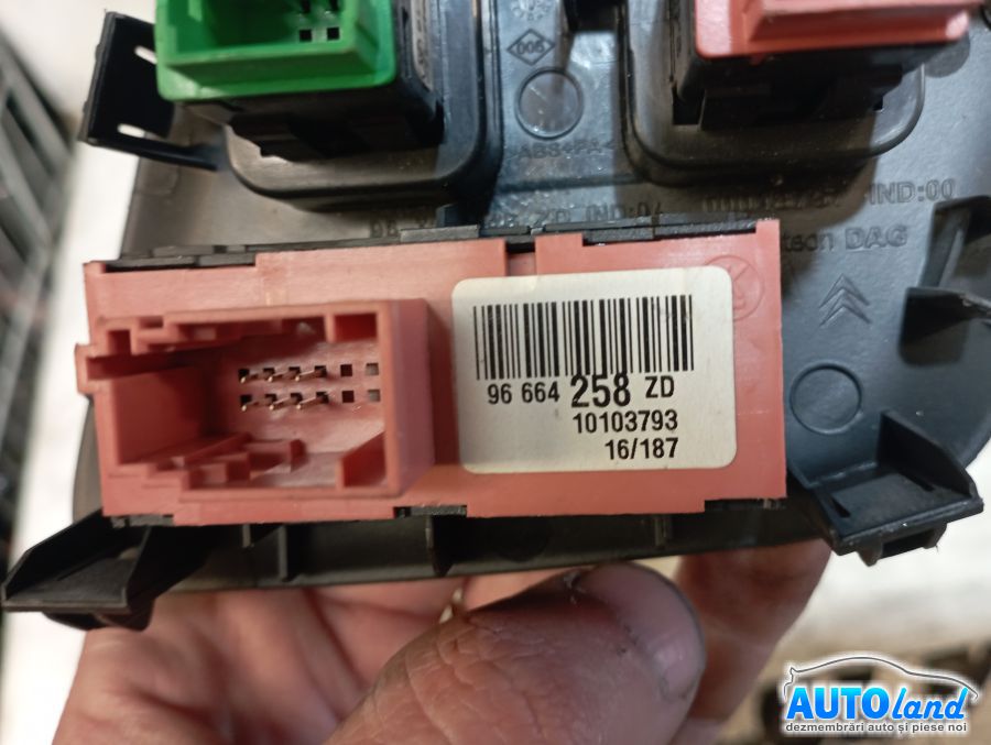 Buton CITROEN DS4 2011-2026 Cod 96664258 