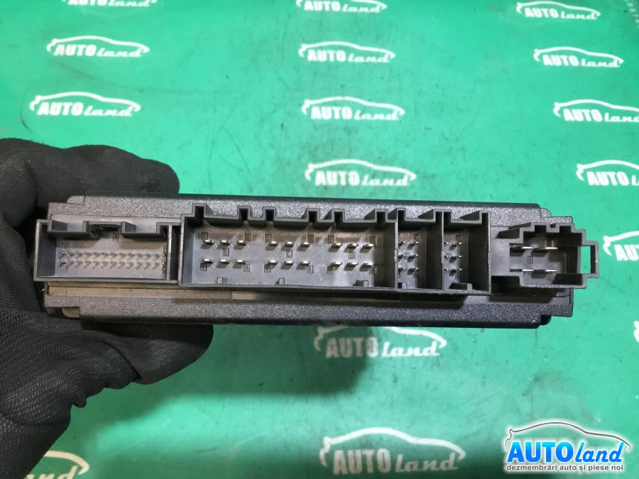 Calculator Confort VOLKSWAGEN TOUAREG (7LA,7L6,7L7) 2002-2026 Cod 7L6959257 