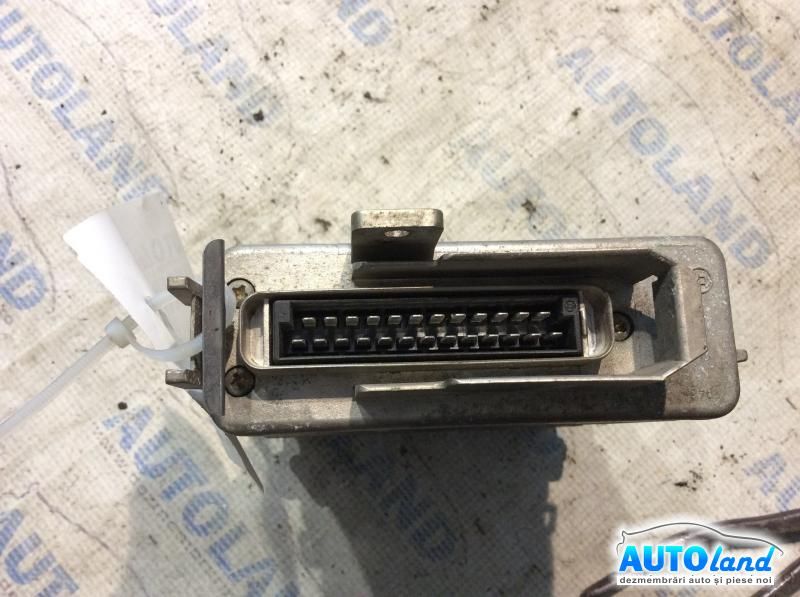 Calculator ECU Motor AUDI 100 (44,44Q,C3) 1982-1990 Cod 893907383 