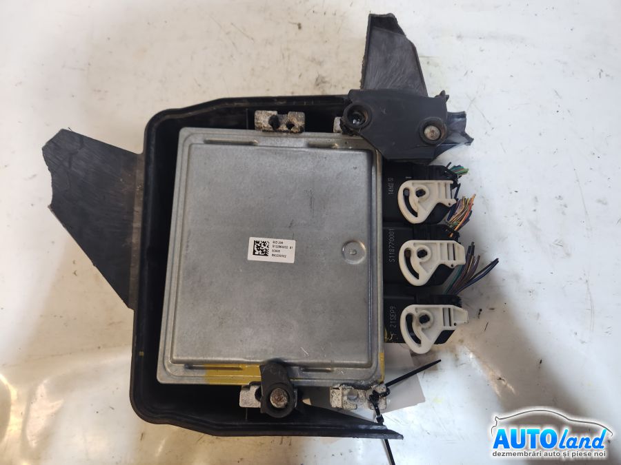Calculator ECU Motor FORD KUGA I 2008-2010 Cod 8V4112A650CB 
