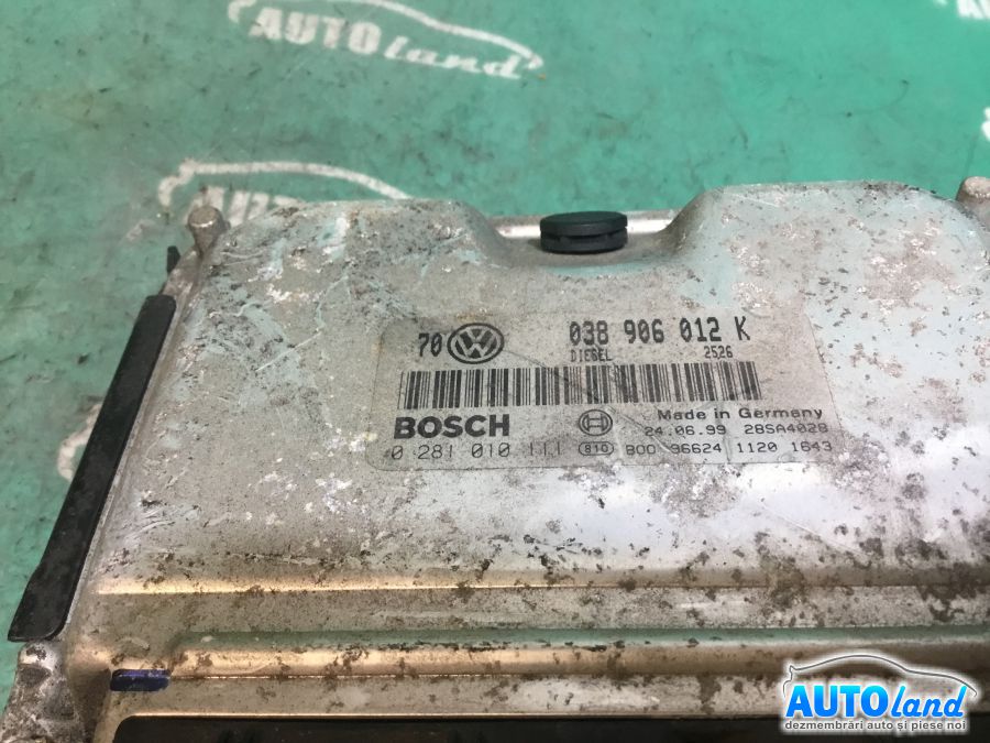 Calculator ECU Motor VOLKSWAGEN GOLF IV (1J1) 1997-2005 Cod 0281010111 