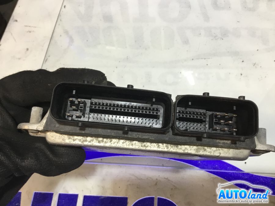 Calculator ECU Motor VOLKSWAGEN GOLF IV (1J1) 1997-2005 Cod 038906012AP 