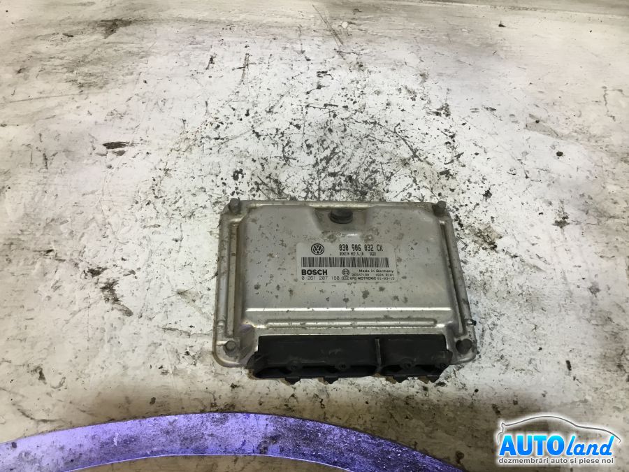 Calculator ECU Motor VOLKSWAGEN POLO (6N2) 1999-2001 Cod 030906032CK 