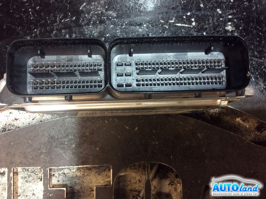 Calculator ECU Motor VOLKSWAGEN TOURAN (1T1,1T2) 2003-2025 Cod 03G906021FE 