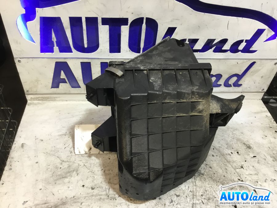 Carcasa Filtru Aer VOLKSWAGEN PASSAT (3B2) 1996-2000
