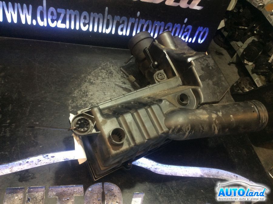Carcasa Filtru Aer VOLKSWAGEN TOURAN (1T1,1T2) 2003-2025 Cod 3C0129607AQ 