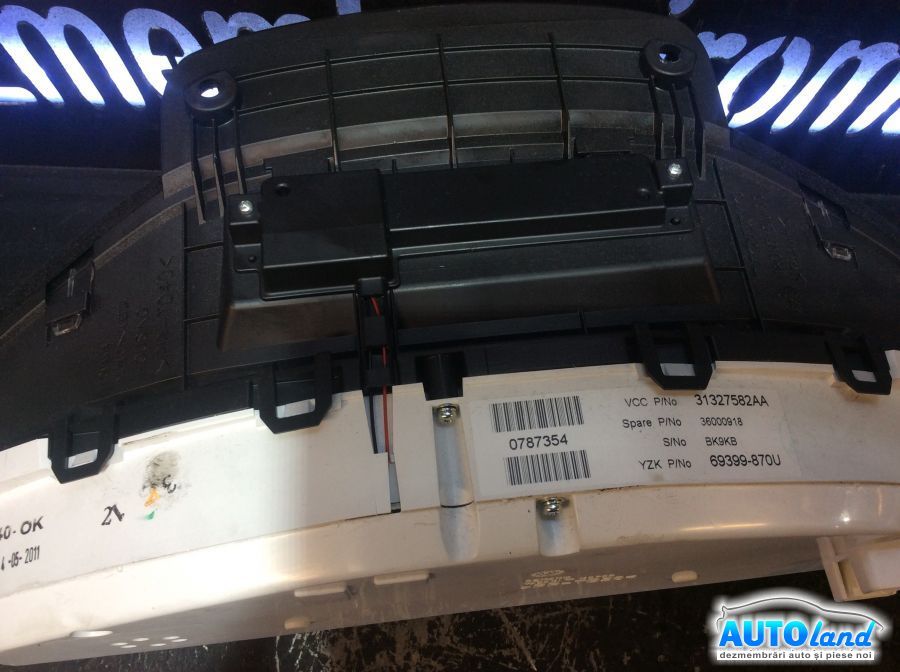 Ceas Bord VOLVO V60 2010-2025 Cod 31327582AA 