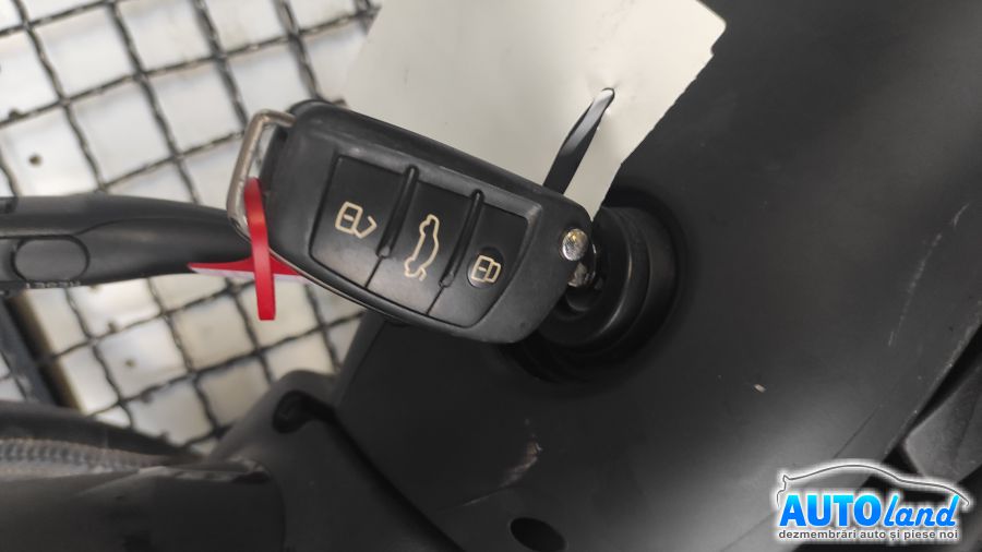 Contact cu Chei Auto AUDI A4 (8EC) 2004-2008