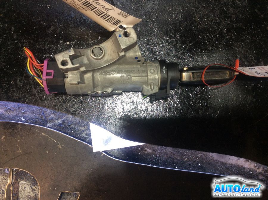 Contact cu Chei Auto AUDI A4 (8EC) 2004-2008