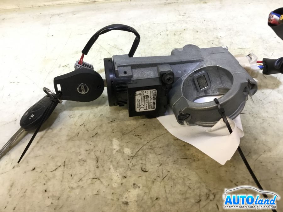 Contact cu Chei Auto