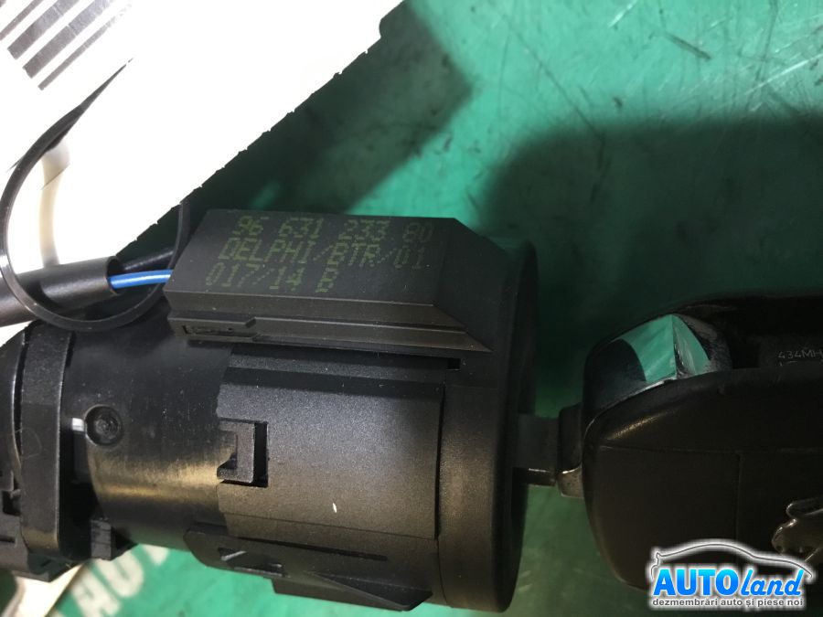 Contact cu Chei Auto