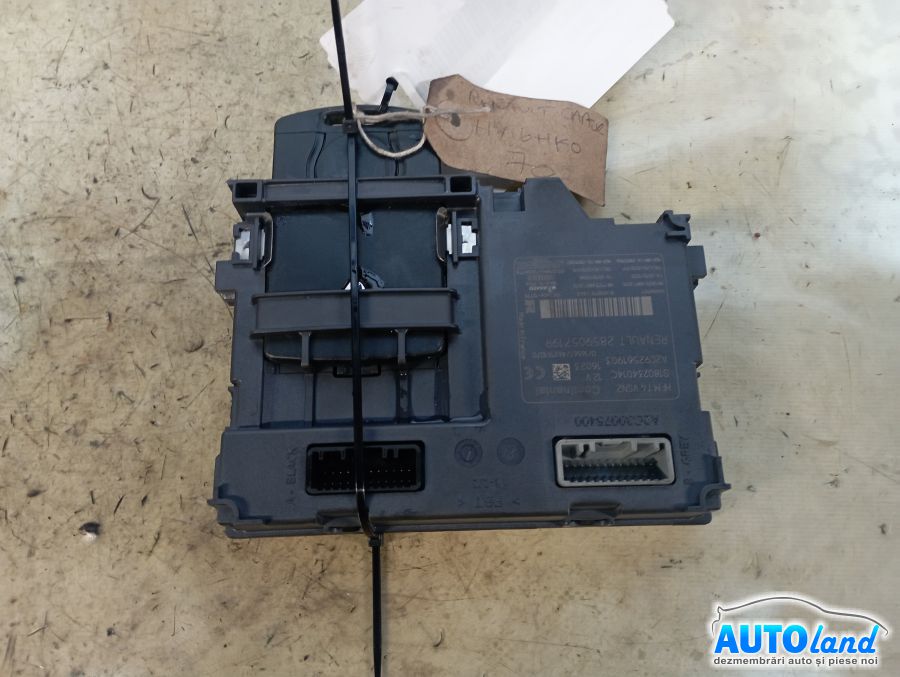 Contact cu Chei Auto